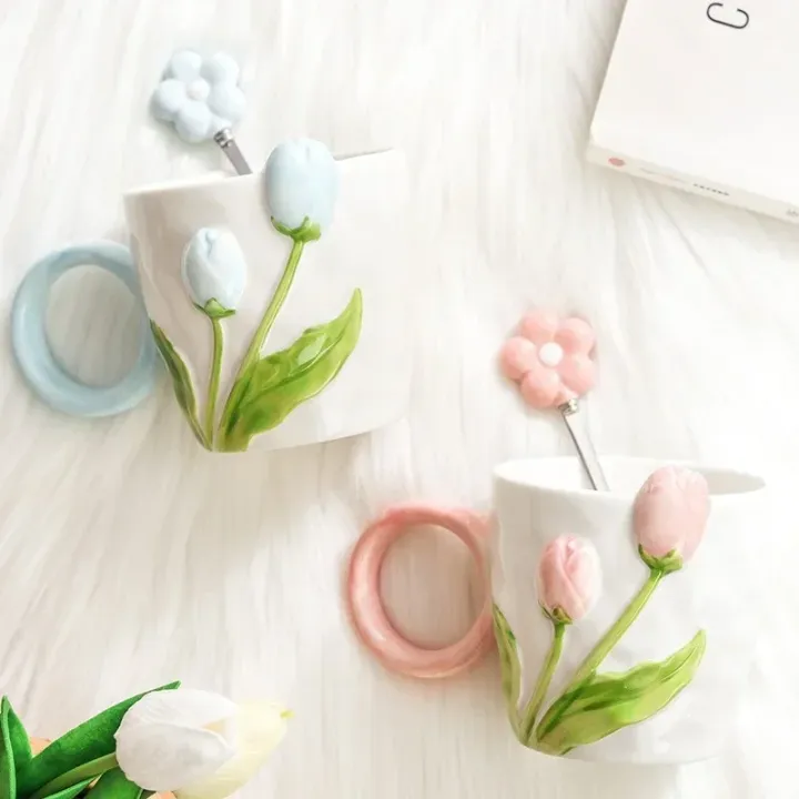 500ml%203D%20Tulip%20Pattern%20Ceramics%20Mug%20with%20Spoon%20Hand%20Carved%20Comfortable%20handle%20Coffee%20Cup%20Breakfast%20Milk%20oatmeal%20cup%20Girl%20Gift%20-%20Image%204