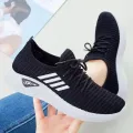 Hot Seller Old Beijing Cloth Shoes Women Fashion Korean Casual Shoes Breathable Light Soft Sole Running Shoes Women Sneakers. 