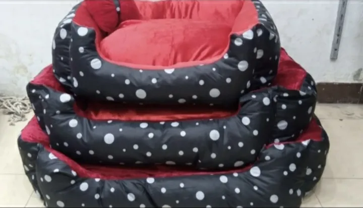 Compfy%20Soft%20Pet%20Bed%20-%20Medium%20-%20Image%202