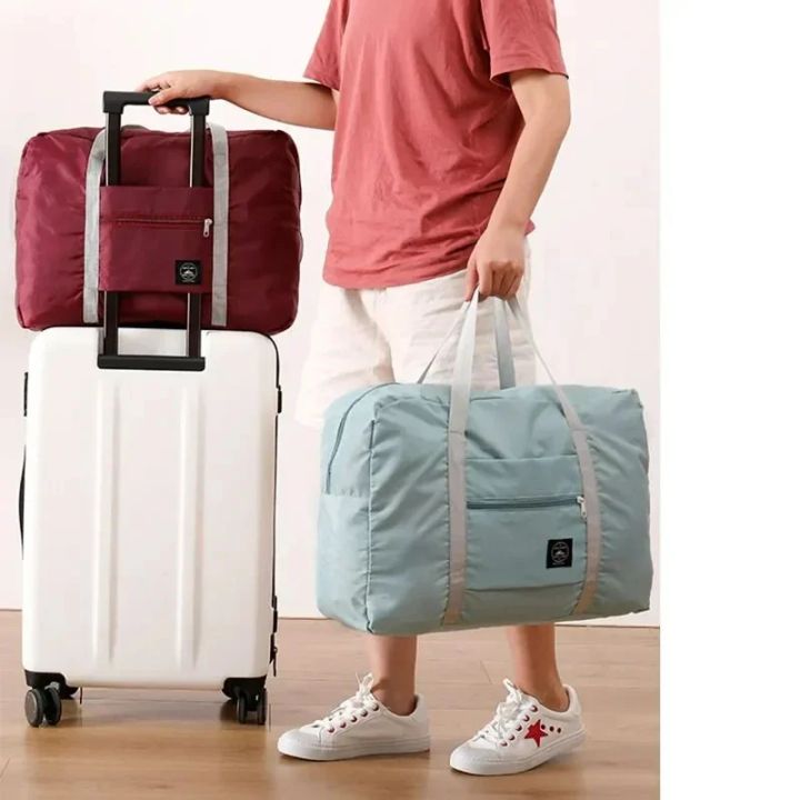 Lightweight%20Foldable%20Travel%20Duffel%20Bag:%20Unisex%20Tote%20Carry-On%20Luggage%20for%20Weekenders%20&%20Overnight%20Stays%20-%20Image%204