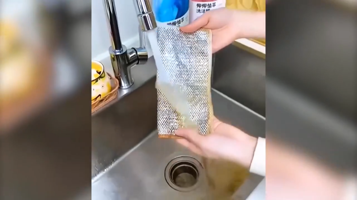 New (Pack of 10) Steel Wire Scrub Rags – Heavy-Duty Kitchen Cleaning Cloths for Dishes, Cookware, and Surfaces – Non-Scratch and Durable Mesh Dishwashing Pads