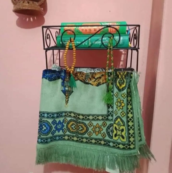 Space%20saver%20Metal%20Wall%20Stand%20Includes%203%20Jaymamaz%20Hangers%2012%E2%80%B3%20Black%20-%20Image%206