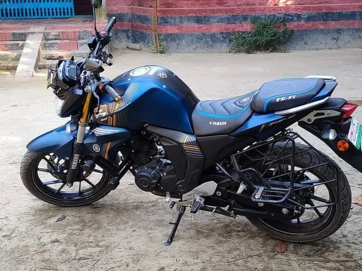 Yamaha%20FZS%20v2%20all%20color%20modified%20seat%20cover%20-%20Image%204