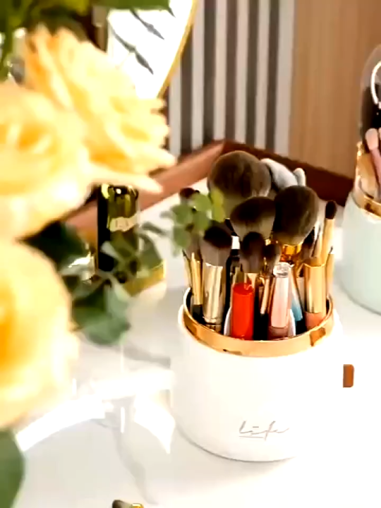 Click & Pick Official ||  360° Rotating Makeup Brush Holder with Dustproof Clear Lid – Large Capacity Cosmetic Organizer Box for Vanity, Lipsticks, and Brushes – Elegant Storage Caddy for Dressing Table & Bathroom