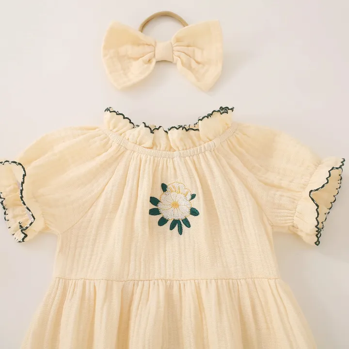 Summer%20female%20infant%20apricot%20sun%20print%20short-sleeved%20triangle%20Romper%20and%20bow%20headgear%20two-piece%20set%20-%20Image%203