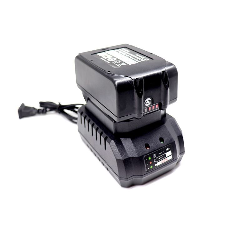 Battery%20Charger%20Suitable%20For%20Makita%2018V%2021V%20Li-ion%20Battery%20Portable%20Fast%20Charger%20for%20Makita%20Battery%20Replacement%20EU%20Plug%20US%20Plug%20-%20Image%204