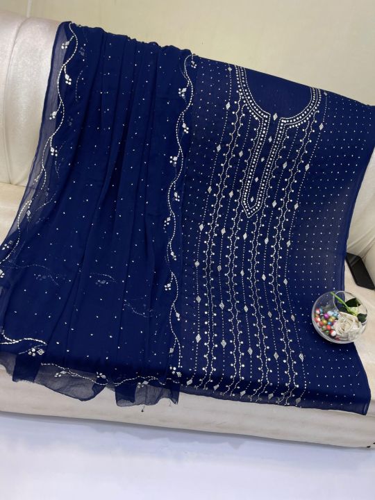 Beautiful%20Mukesh%20Kamdani%20Suits%20-%20Image%209