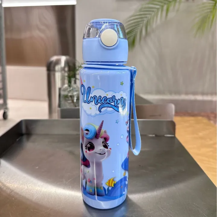 700ml%20Cute%20&%20Durable%20Cartoon%20Space%20Cup%20with%20Hand-held%20Ring%20BPA-Free%20High%20Temperature%20Resistant%20Portable%20Outdoor%20Water%20Bottle%20-%20Image%205