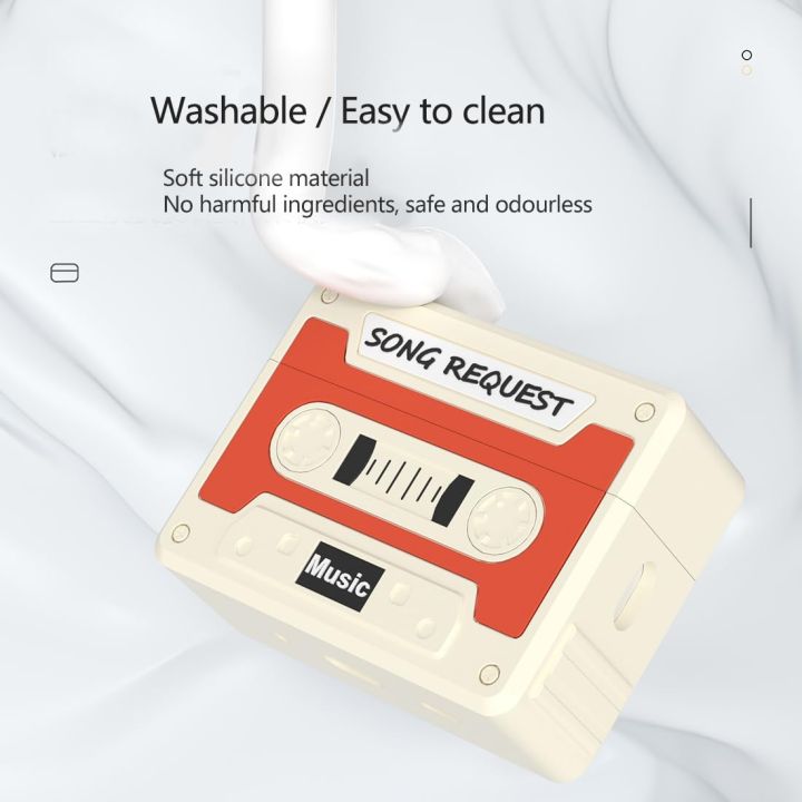 Cassette%20Tape%20Case%20for%20Airpods%20Pro%203%20New%20Silicone%20Headphone%20Case%20Cover%20For%20Airpods%20Pro%203%20Earbuds%20Case%20with%20Keychain&Cleaning%20Kit%20-%20Image%203