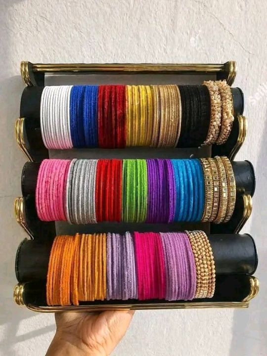 metal%20velvet%20colorful%20gajra%20Kaundan%20churi%20combo%20set%20-%20Image%202
