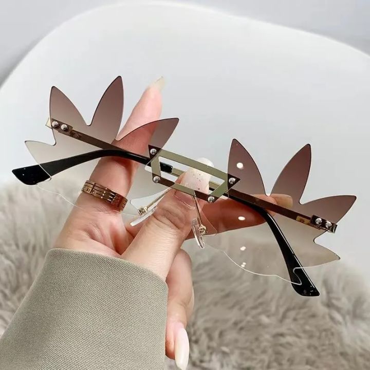 Novel%20Maple%20Leaf%20Shape%20Sunglasses%20for%20Women%20Metal%20Rimless%20Sun%20Glasses%20Retro%20Party%20Decorative%20Unique%20Street%20Catwalk%20Prom%20Eyewear%20-%20Image%205
