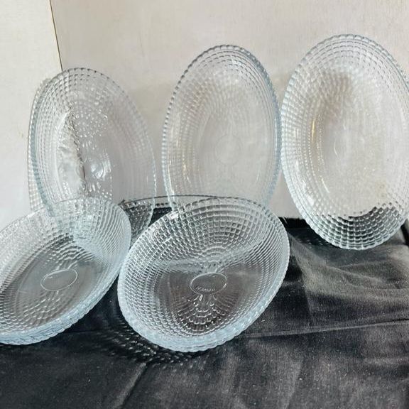 set of 6 plates clear shesha,nimko ,biscuits,raita,chatni, sweets serving dishes,ovel shape.