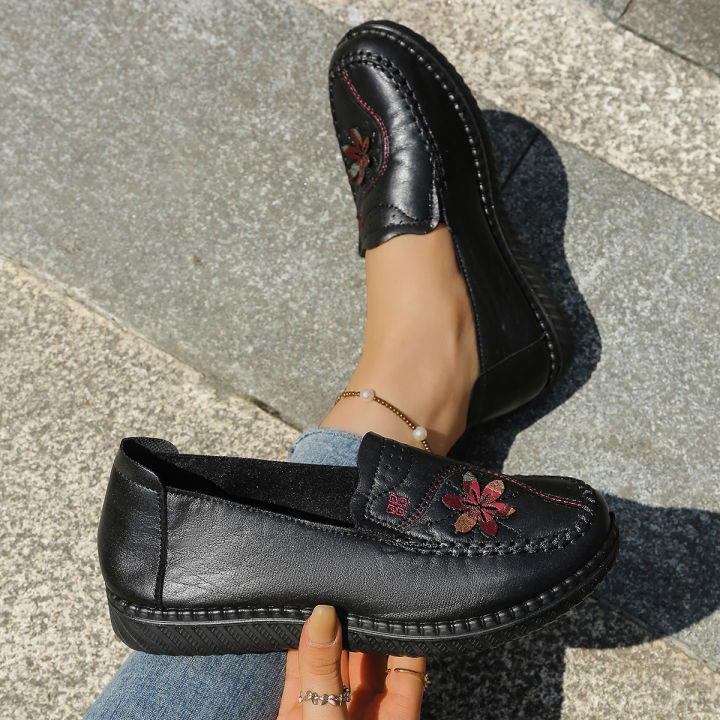 Women%20Shoes%20Ultra-Light%20Polyurethane%20Sole%20Artificial%20Leather%20Shoes%20Woman%202026%20Summer%20Ladies'%20Single%20Shoes%20-%20Image%203