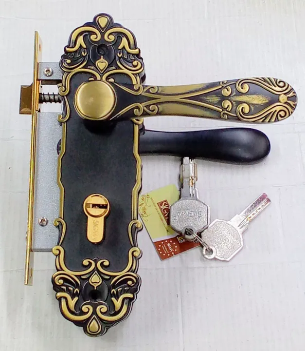 Golden%20Black%20Door%20Handle%20Lock%20-%20Image%202