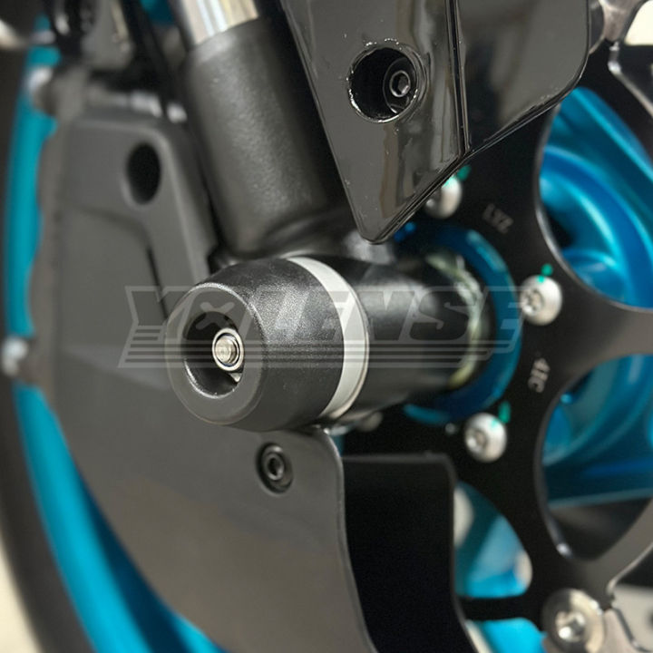For%20675NK%20675SS%20675SR%20675SR-R%20675%20SR%20SRR%20NK%202024-2025%20Motorcycle%20Front%20&%20Rear%20Axle%20Fork%20Crash%20Sliders%20Wheel%20Protector%20-%20Image%204