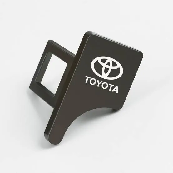 Car%20Seat%20belt%20Clip%20Toyota%20Brand%20Logo%20-%20Image%203
