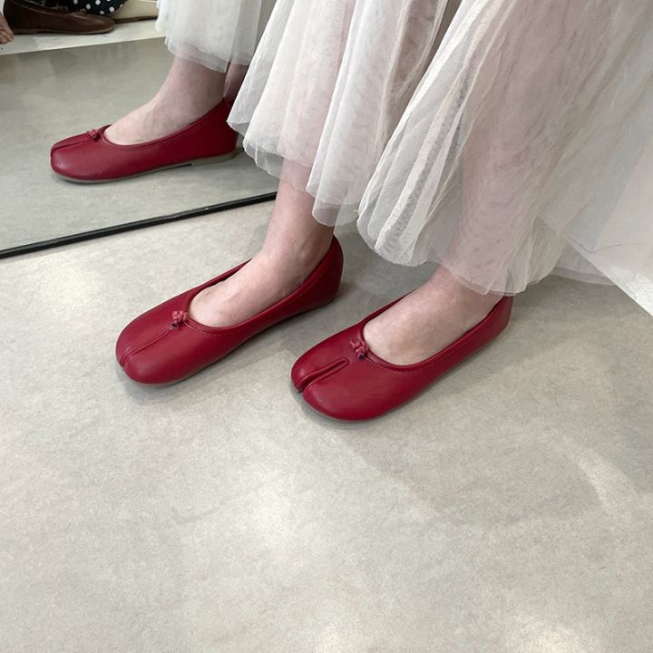 Women%20Flats%20Tabi%20Ninja%20Shoes%20Woman%20Microfiber%20Leather%20Comfy%20Flats%20Split%20Toe%20Slippers%20Soft%20Bottom%20Loafers%202024%20New%20Fashion%20Design%20-%20Image%205