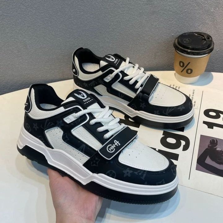 China Exclusive Men Sneaker - Black