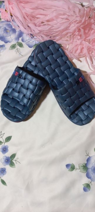 Washroom%20%20Shower%20Slippers/bathroom%20Anti%20slip%20Rubber%20Slippers/Washroom%20Soft%20Rubber%20House%20Slippers/Casual%20Massage%20Slippers%20for%20men/Bathroom%20flip%20flops%20Shower%20Slippers%20for%20Men%20-%20Image%207