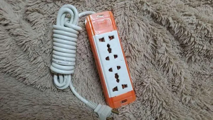 Moveable%20socket%20_%20extension%20lead%20-%20Image%202