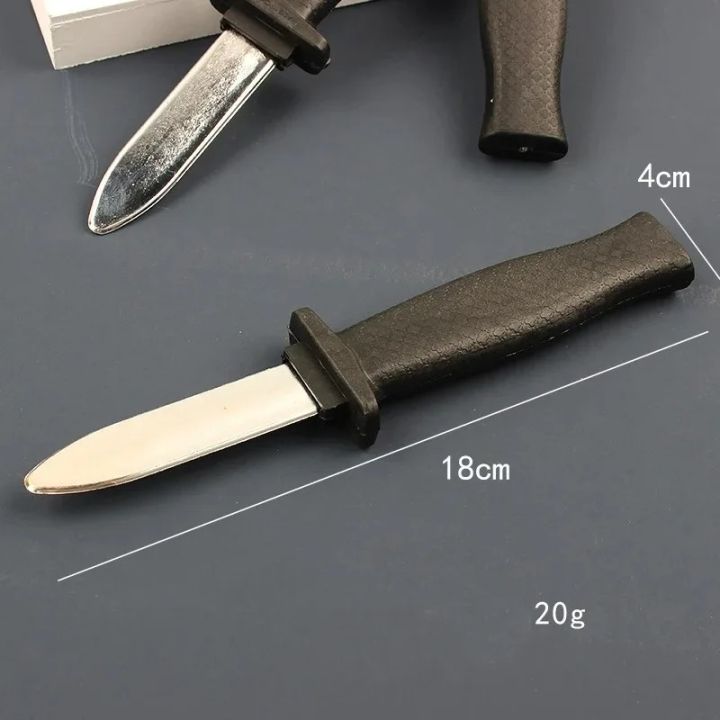 Retractable%20Fake%20Knife%20-%20Adult%20Plastic%20Magic%20Prank%20Toy%20for%20Jokes,%20Scary%20Tricks%20&%20Halloween%20Props%20(Realistic%20Toy)%20-%20Image%206