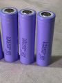 Samsung 18650 Lithium ion cells Original Japanese made Brand 2800 MAH (used in good condition) with High quality Long lasting Backup. 