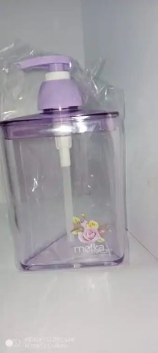Acrylic%20Liquid%20soap%20dispanser%20bottle%20good%20quality%20-%20Image%202