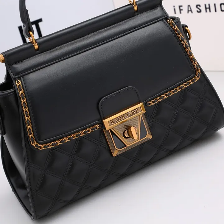 Women's%20handbag%202024%20new%20autumn%20and%20winter%20high-end%20feeling,%20light%20luxury%20diamond%20grid%20small%20square%20bag,%20shoulder%20and%20crossbody%20-%20Image%206