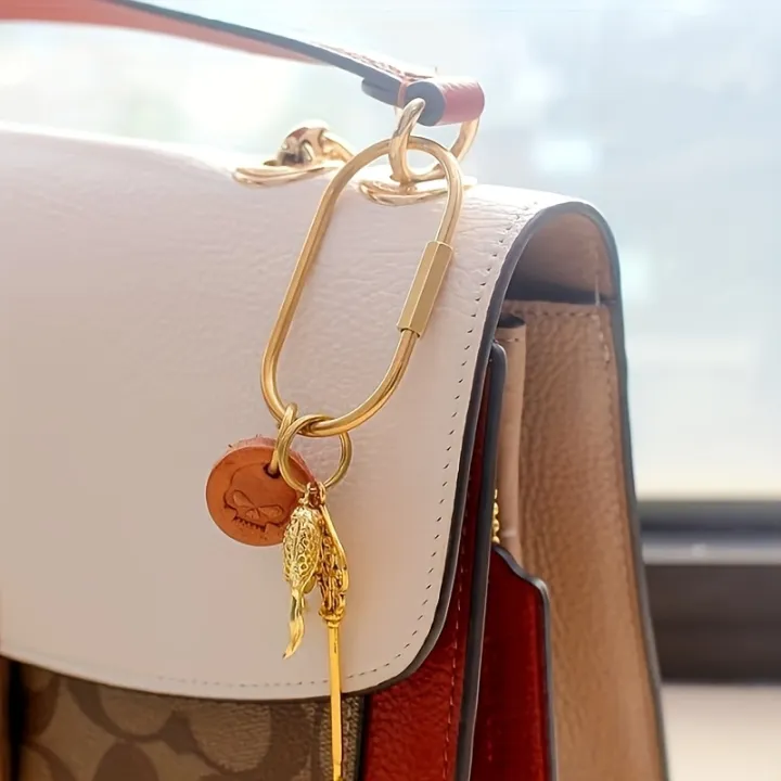Golden%20Brass%20Key%20Rings%20with%20Screw%20Lock%20Clips%20-%20Keychain%20Organizer%20for%20Handbags,%20Purses,%20Keys%20-%20Durable%20Bag%20Charms%20for%20Outdoor%20-%20Image%206