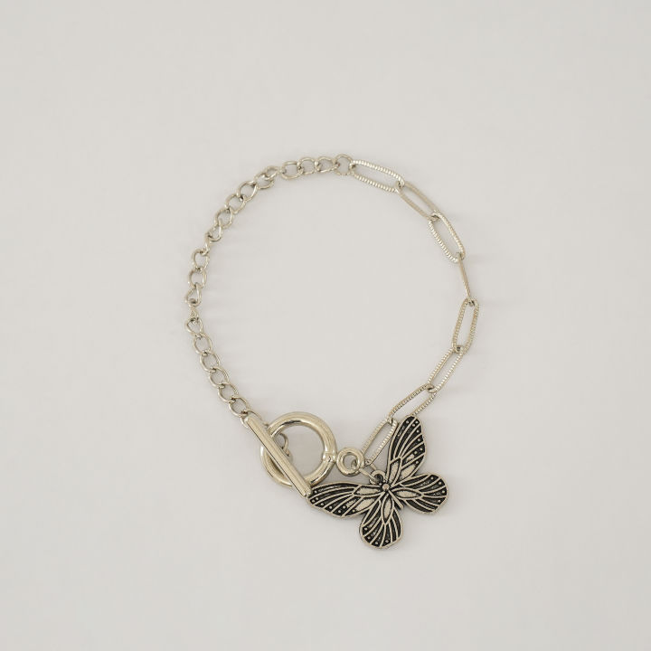 Korean%20Retro%20Butterfly%20Bracelet%20for%20Women%20%7C%20OT%20Buckle%20Chain%20Long%20Hollow%20Bracelet%20-%20Image%202