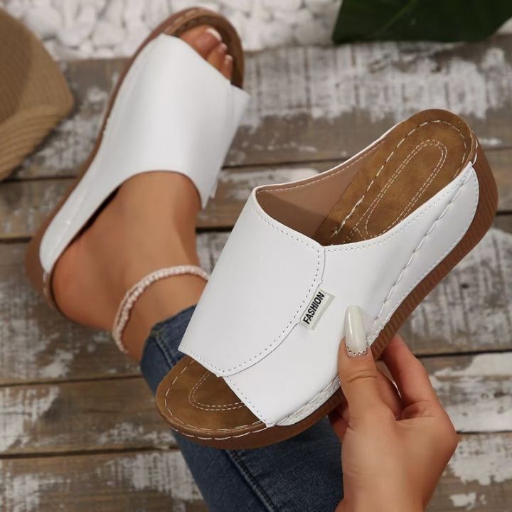 Women Wedge Slippers Summer 2025 New Fashion Slippers Open Toe Breathable Sandals Comfortable Buckle Woman Shoes Slides Women