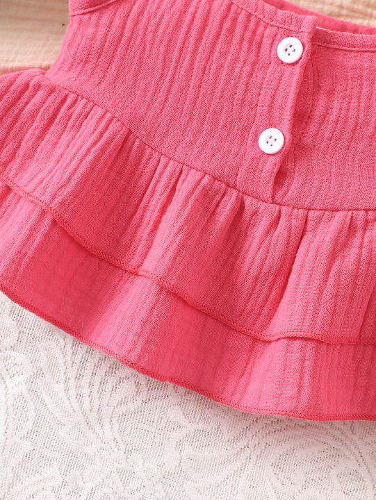 Baby%20Girl%20Bow-Knot%20Suspender%20Top%20with%20Ruffles%20+%20Bow-Knot%20Shorts%20Set,%20Cute%20and%20Breathable%20Two-Piece%20Summer%20Set%20-%20Image%204