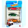 Hot Wheels Lamborghini Centenario Roadster Red Lotus Esprit S1 Ford GT Orange Pack of 3. 