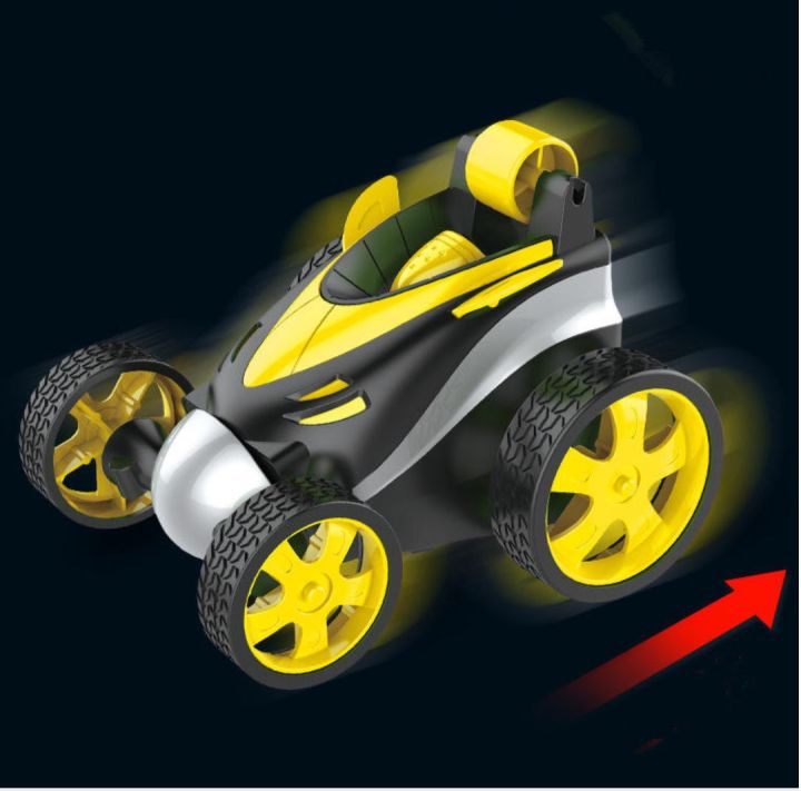 Remote%20control%20Stunt%20Car%20With%20Lights%20and%20360%C2%B0%20Rotation%20-%20Image%204