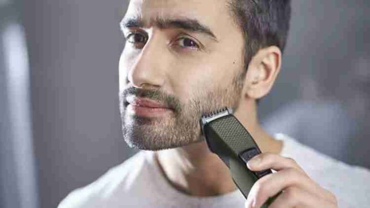 Phillips%20BT1230/18%20Beard%20Trimmer%204%20Length%20Setting%20(Multicolour)%20-%20Image%203