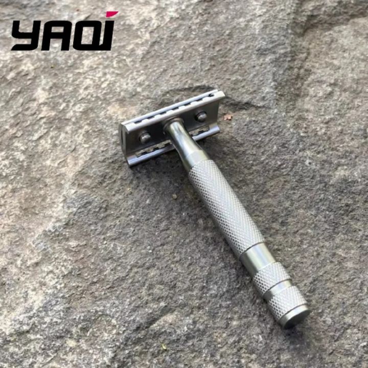 YAQI%20KNIGHT-HELMET%20Razor%20Head%20Stainless%20Steel%20Handle%20DE%20Safety%20Razor%20for%20Men%20-%20Image%202