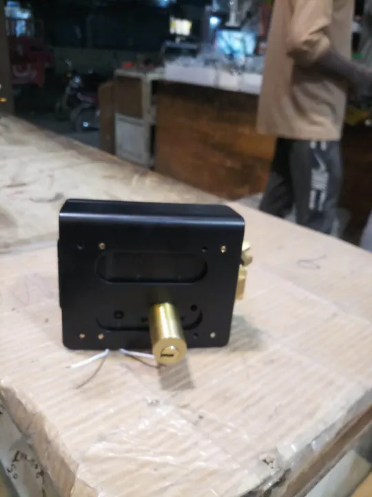 Electric%20Main%20Gate%20Lock%20Best%20Quality%20-%20Image%203