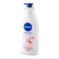 NIVEA Extra White Radiant & Smooth Body Lotion 550 ML. (Thailand). 