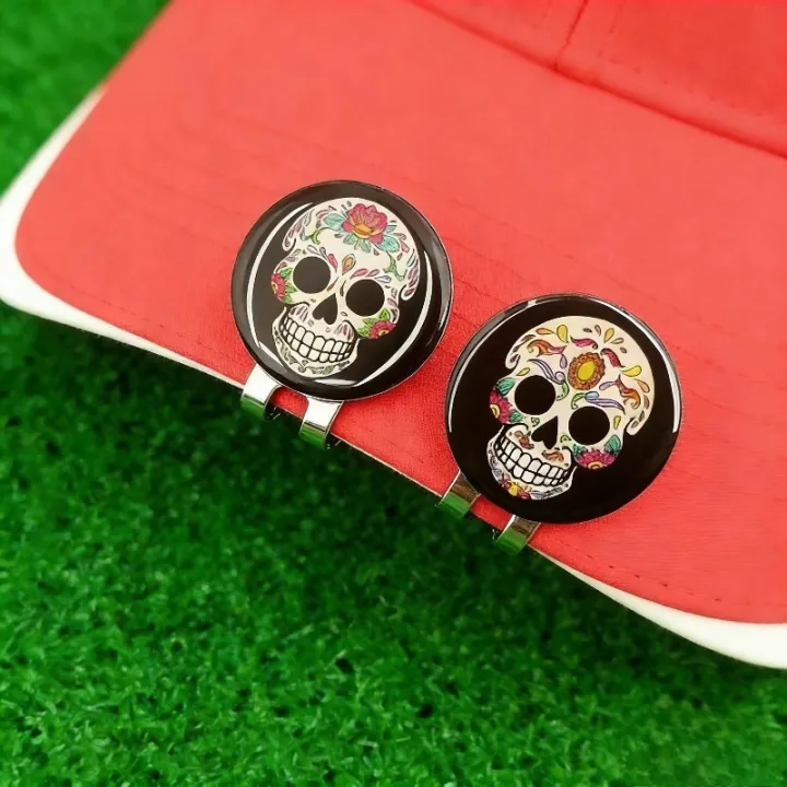 Golf%20Hat%20Clip%20Round%20Ball%20Marker%20Metal%20Badge%20Green%20Position%20Marking%20Tool%20for%20Golf%20Course%20Practice%20and%20Training%20Accessory%20-%20Image%203