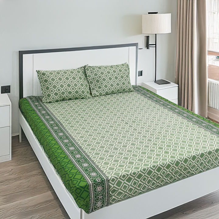 King%20Size%20Premium%20Bed%20Sheet%2088"%20x%2098"%20with%202%20Pillow%20Covers%20%7C%20Green%20and%20White%20Square%20Print%20-%20Image%204
