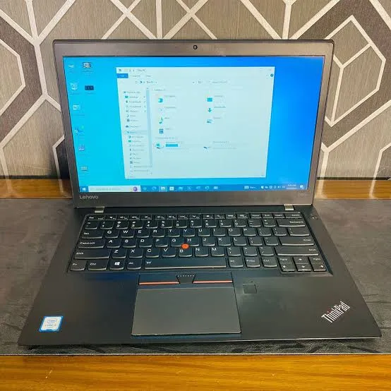 Lenovo%20Thinkpad%20T460s%20Laptop%20-%20Image%203