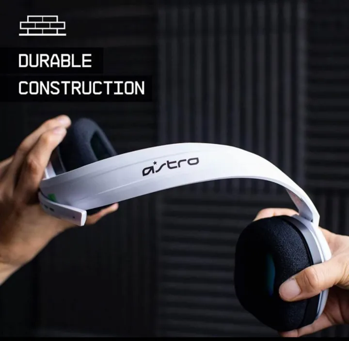 A10%20ASTRO%20Wired%20Gaming%20Headset%20,%20Lightweight%20and%20Damage%20Resistant,%20ASTRO%20Audio,%203.5%20mm%20Audio%20Jack,%20for%20Xbox%20Series%20X%7CS,%20Xbox%20One,%20PS5,%20PS4,%20Nintendo%20Switch,%20PC,%20Mobile%20-%20(Without%20box)%20black%20&%20white/blue%20(Free%20Y%20Splitter)%20-%20Image%207