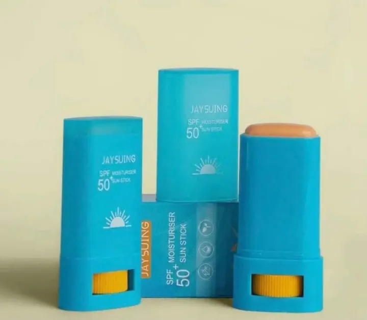 JAYSUING%20SPF%2050+%20Moisturiser%20Sun%20Stick%20-%2020gm%20-%20Image%206