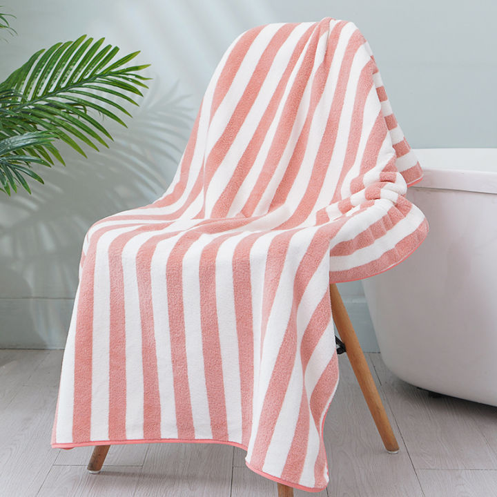 Large%20Towel,%20Absorbs%20Water%20Well,%20Size%2070X140%20Cm,%20for%20Adults.%20-%20Image%208
