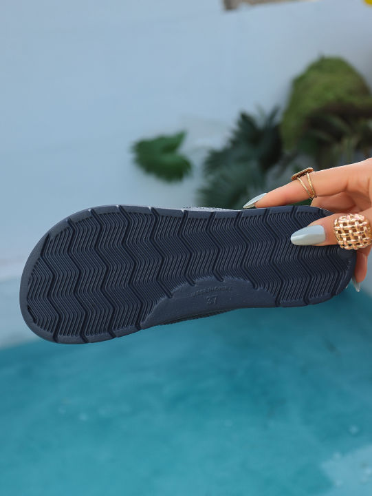 Arch%20Support%20Unisex%20Flip%20Flops%20With%20Non-Slip%20Flat%20Bottom%20Waterproof%20Eva%20Material%20Soft%20And%20Comfortable%20For%20Couples%20-%20Image%206