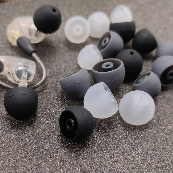 Earphone Tips Silicone Caps Earbuds Cover Ear Pads Replacement For Shure SE846 SE535 SE425 SE315 SE215 Headphone Accessories