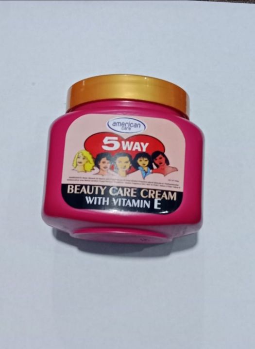 Moist%20Your%20Skin%20with%205%20way%20Cream%20Family%20Pack%20-%20Image%202