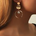 2 pieces of gold-color alloy circular pendant earrings, simple and elegant, high-end women's fashion earrings, vacation, tourism.