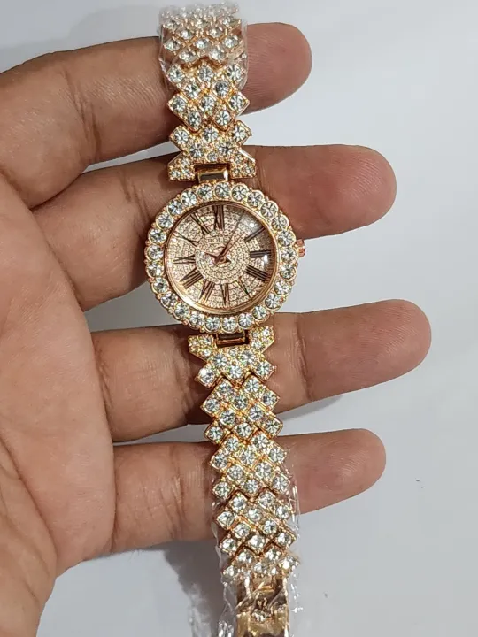 Premium%20quality%20New%20%20Design%20Watch%20for%20Ladies%20-%20Image%208