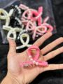 1pc Beautiful pearl Hair catcher with strong grip for girls and women. 